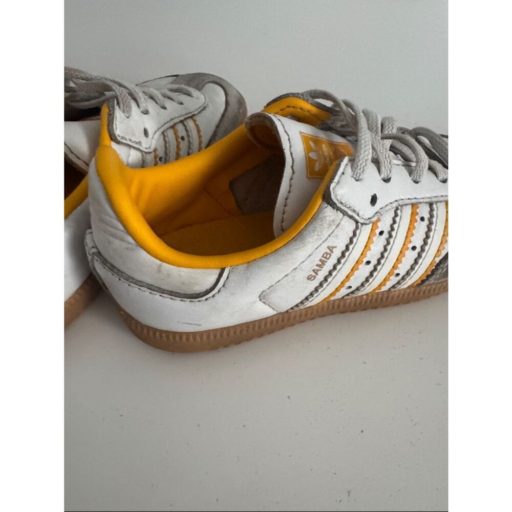 adidas Kids White Gray Yellow Sneakers EUC - Picture 4 of 5